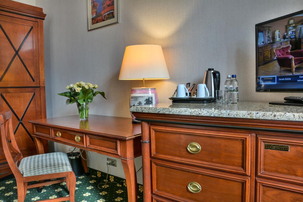 Komoda Club Residence Kalisz  Room photo